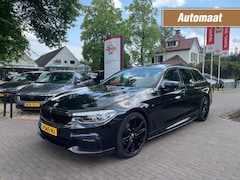 BMW 5-serie Touring - 520I HIGH EXECUTIVE / SCHUIFDAK / LEDER / HARMAN-KARDON