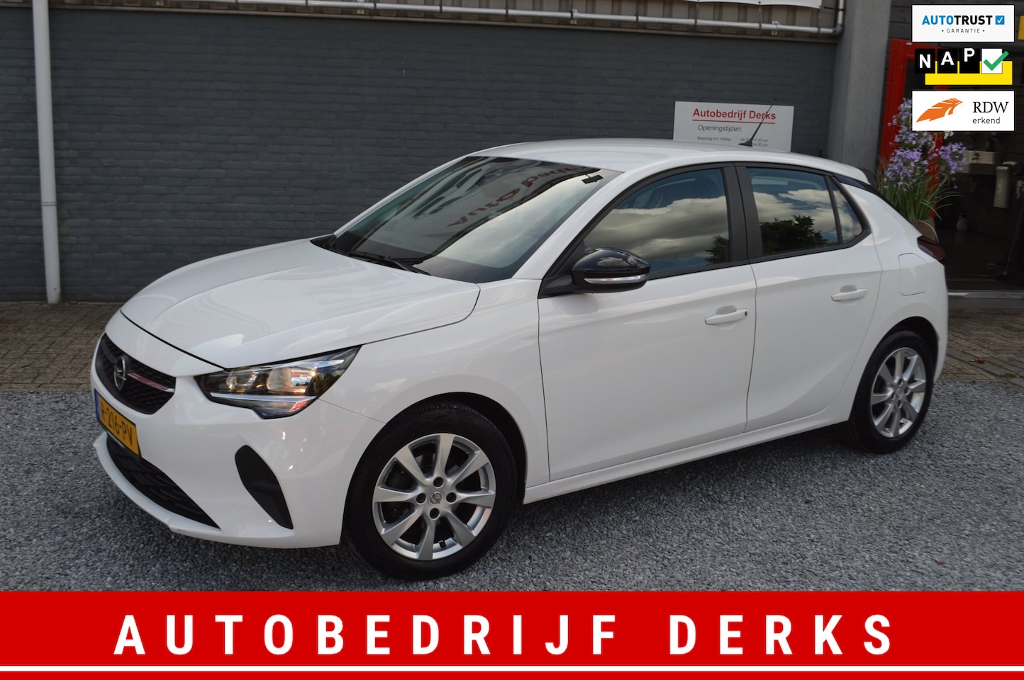 Opel Corsa - 1.2 Edition Airco | Navi | Carplay |Bj 2022 | Nieuwstaat | Garantie - AutoWereld.nl