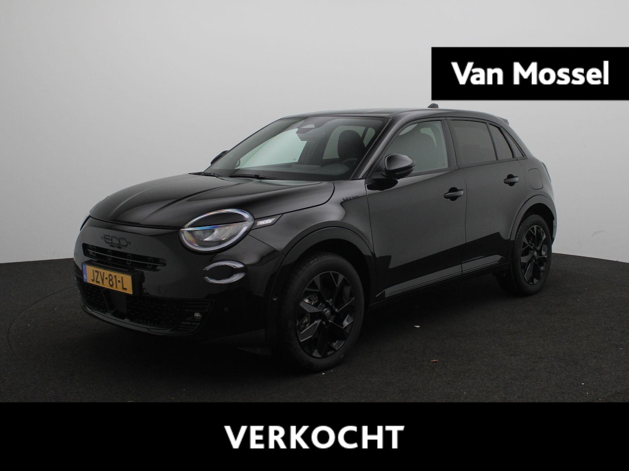 Fiat 600 - 1.2 Hybrid Sport | Alcantara | Stoelverwarming | Navigatie | Camera - AutoWereld.nl