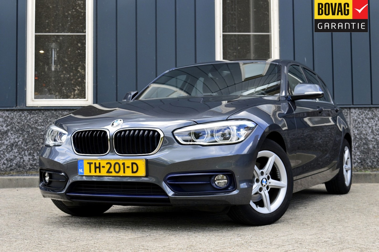 BMW 1-serie - 118i Sport-Line Rijklaarprijs-Garantie Leder sport interieur Navigatie Led Airco - AutoWereld.nl