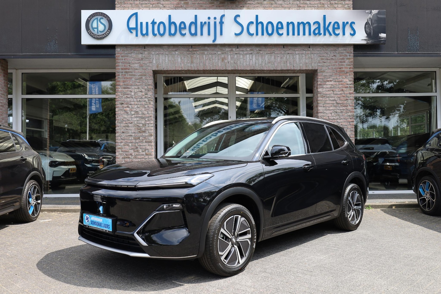 Geely Starray EM-i - 1.5 Pro STOEL/STUURVERW. 360-CAMERA CARPLAY ACC ELECTRISCHE-STOELEN DRAADLOZE-LADER 2XPDC - AutoWereld.nl