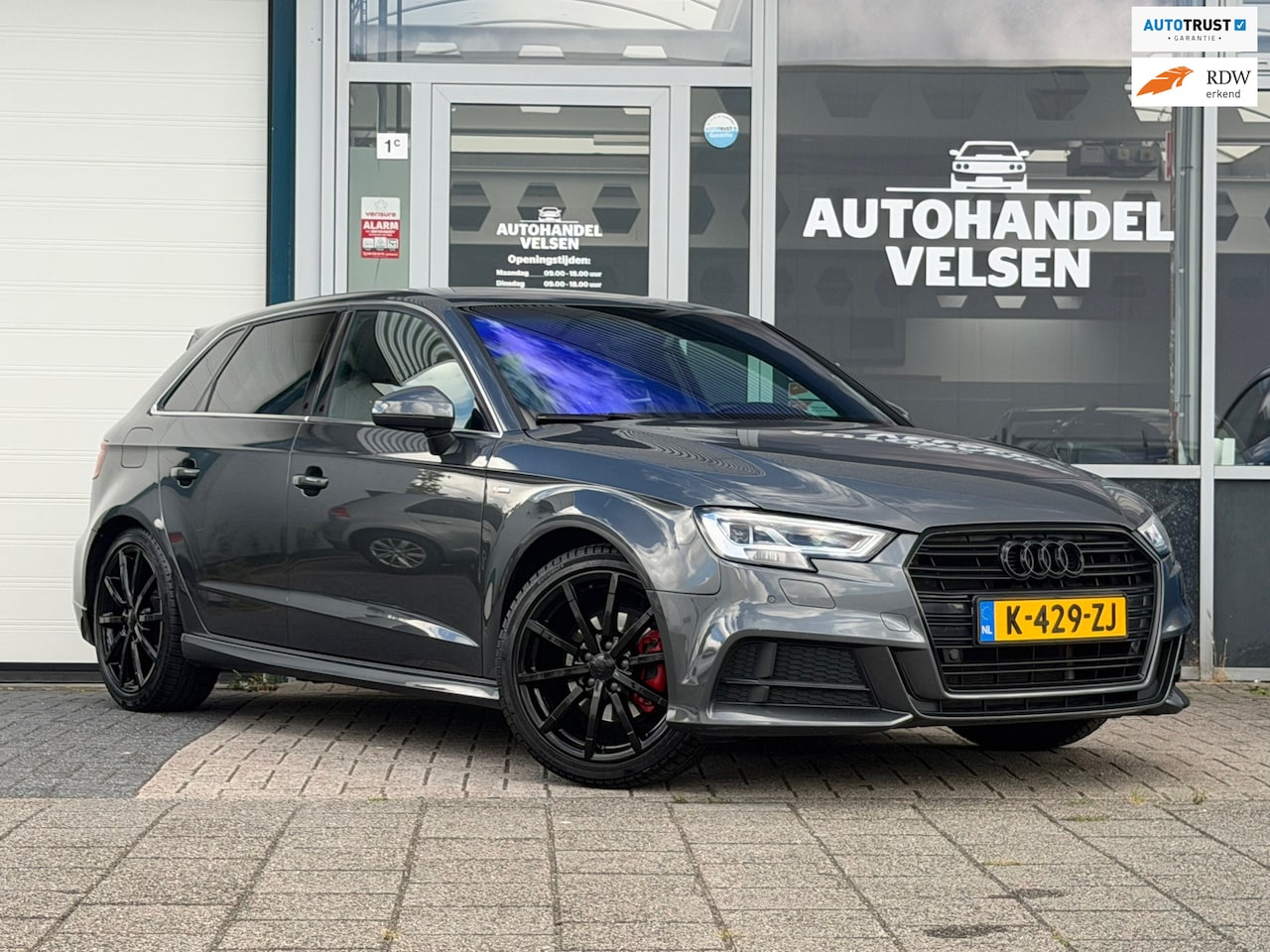 Audi A3 Sportback - 1.5 TFSI CoD Sport S Line Edition Automaat - AutoWereld.nl