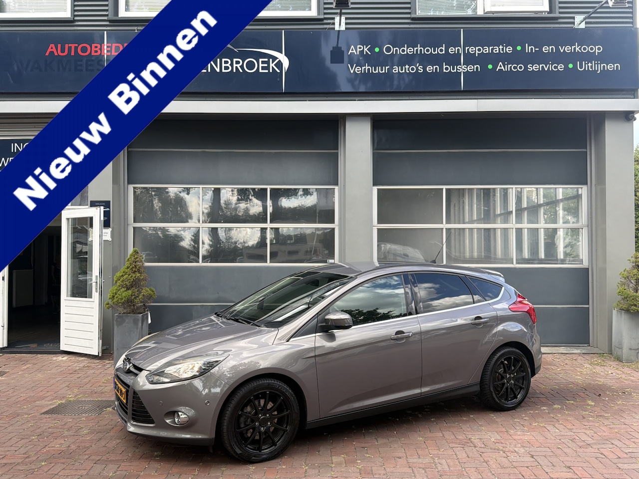 Ford Focus - 1.6 EcoBoost Titanium Pdc,Navi,17Inch,Cv Bj 2014 150pk - AutoWereld.nl