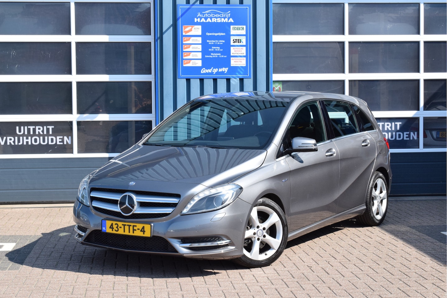 Mercedes-Benz B-klasse - 180 Ambition Navi Cruise-Control - AutoWereld.nl