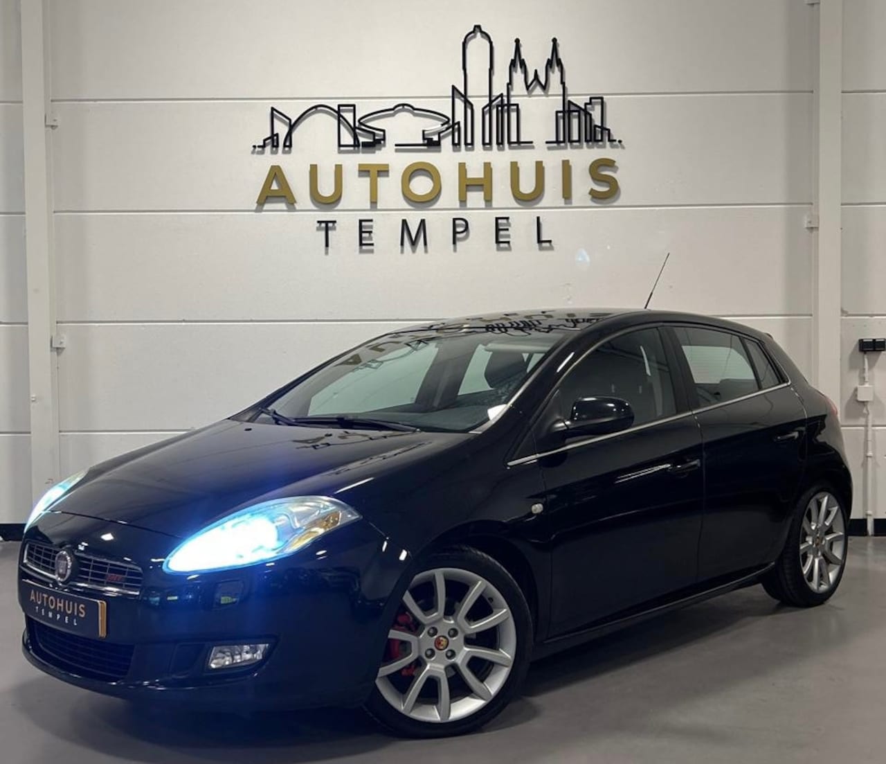 Fiat Bravo - 1.4 T-Jet Sport Nap Airco Cruise Climate Leder Bluetooth 18Inch - AutoWereld.nl