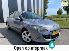 Renault Mégane - 1.6 Dynamique Keyless-Xenon-Clima-Navi-Cruise-Lmv-Trekhaak
