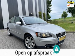 Volvo S40 - 1.8 Edition II Clima-Cruise-Pdc-Lmv-Trekhaak
