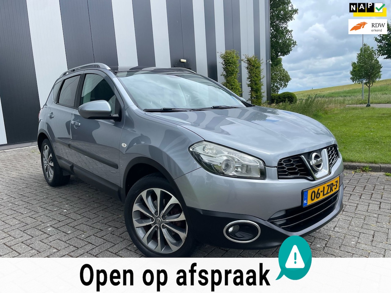 Nissan Qashqai - 1.6 Connect Edition Clima-Carplay-Pano-Lmv-Cruise - AutoWereld.nl