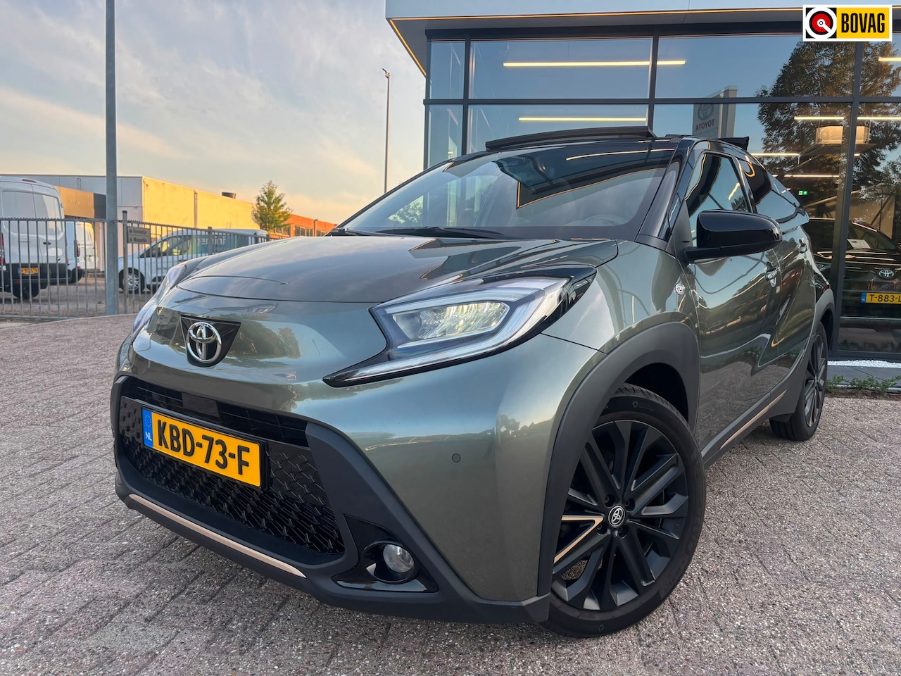 Toyota Aygo X - 1.0 VVT-i MT Premium|Vouwdak! - AutoWereld.nl