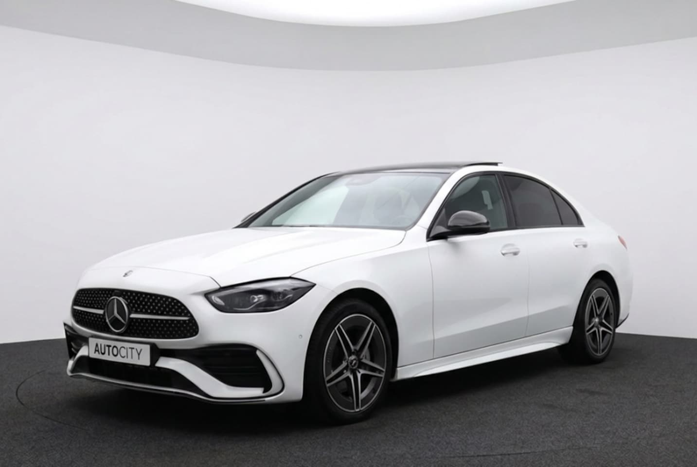 Mercedes-Benz C-klasse - Limousine C 300 e 4Matic AMG Line l Pano l Burmester l Memory l VOL OPTIE - AutoWereld.nl