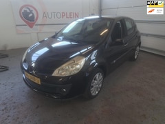 Renault Clio - 1.2-16V Collection