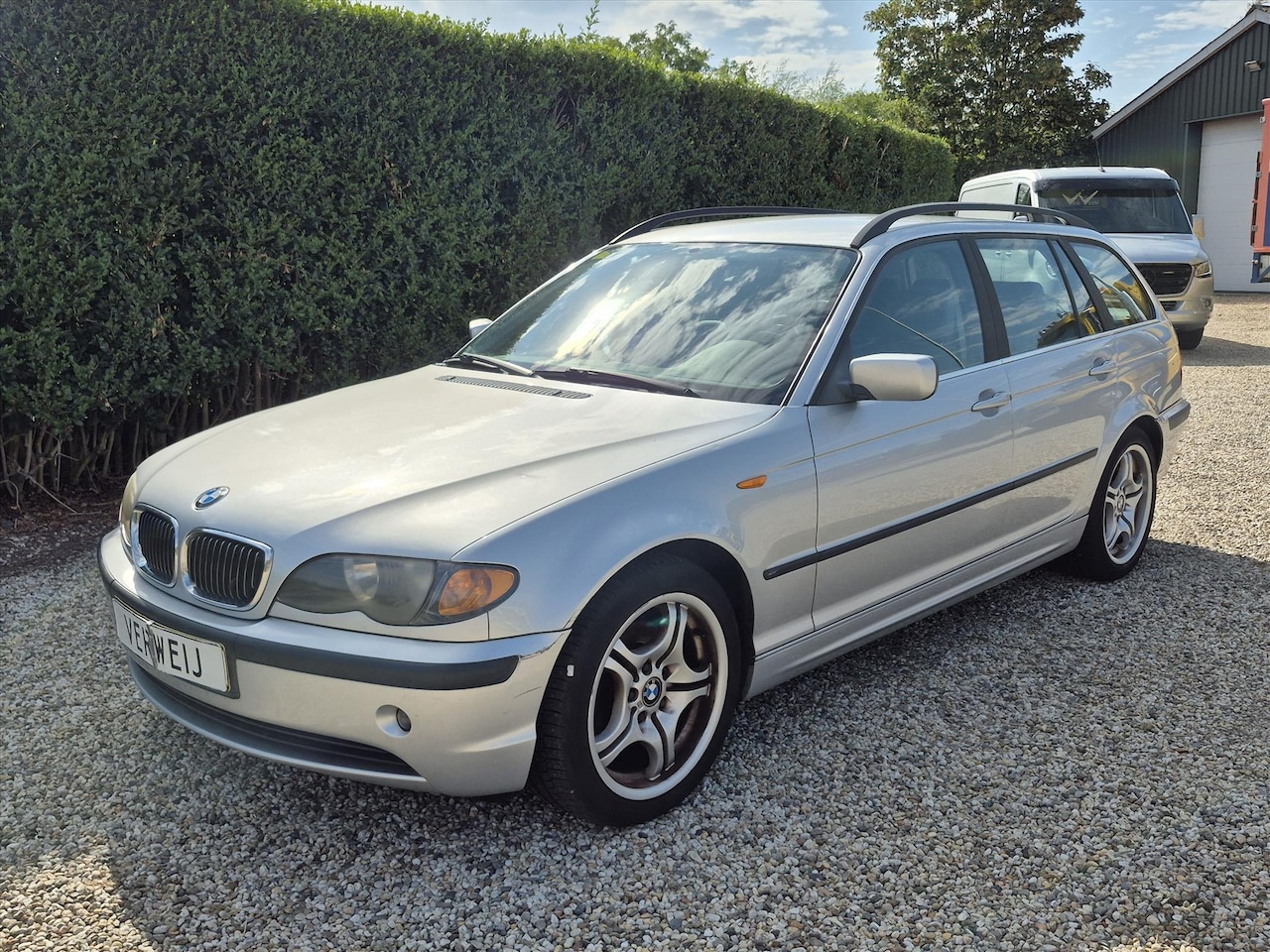 BMW 3-serie Touring - (E46) 2.2 L 320 | Clima | Cruise | Trekhaak | LM Velgen - AutoWereld.nl