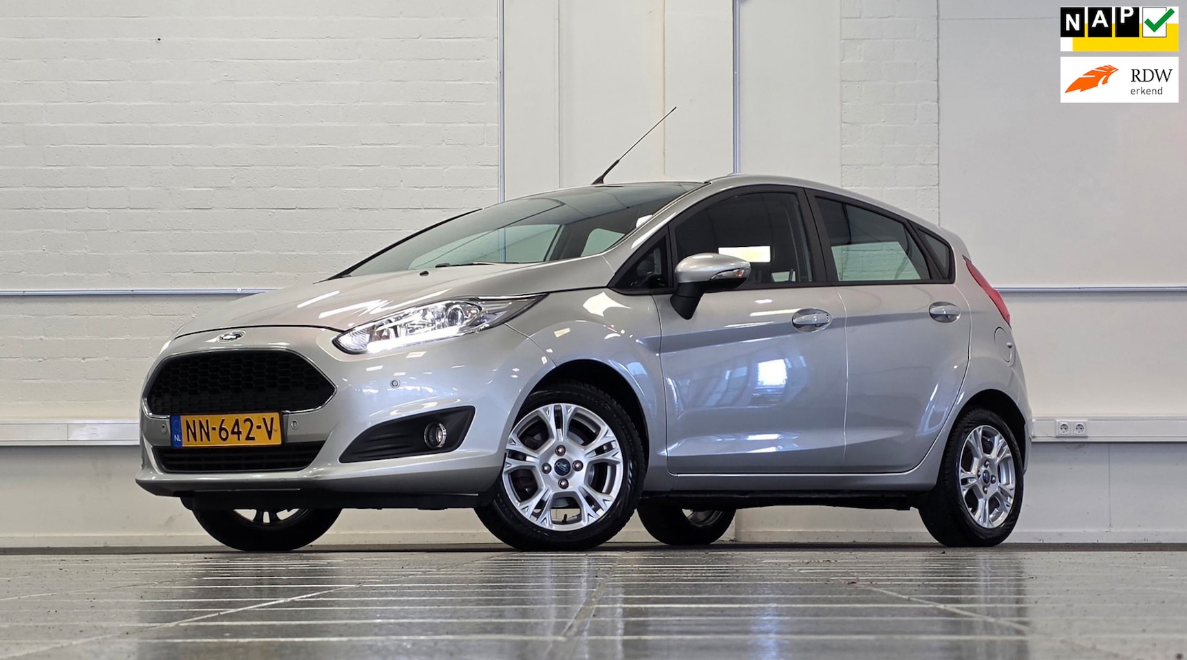 Ford Fiesta - 1.0i Style Ultimate 2e Eigenaar Navi LM Velgen 5d Mooi! Garantie - AutoWereld.nl