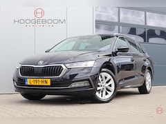 Skoda Octavia Combi - 1.0 e-TSI Automaat / Trekhaak / LED / PDC / 1e EIG