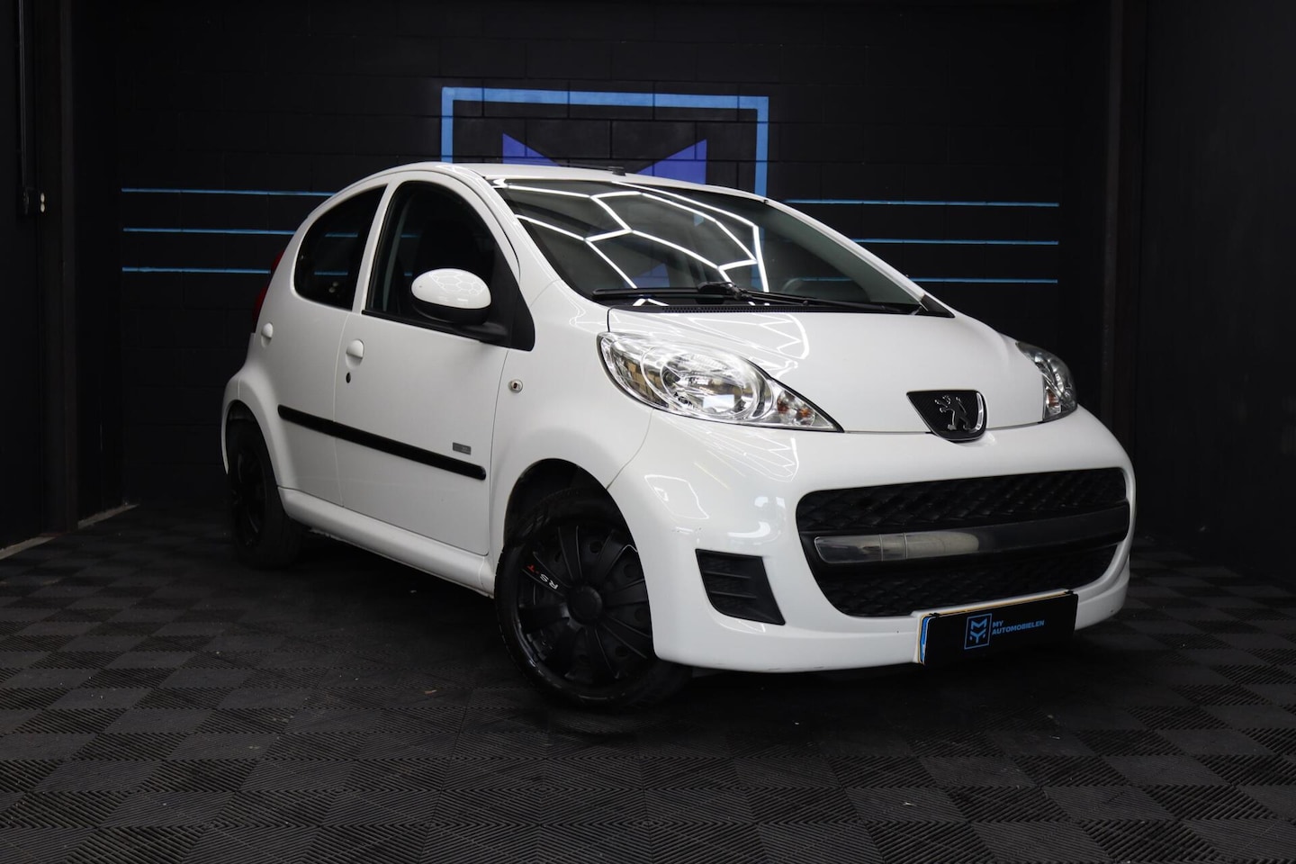 Peugeot 107 - / Carplay - AutoWereld.nl