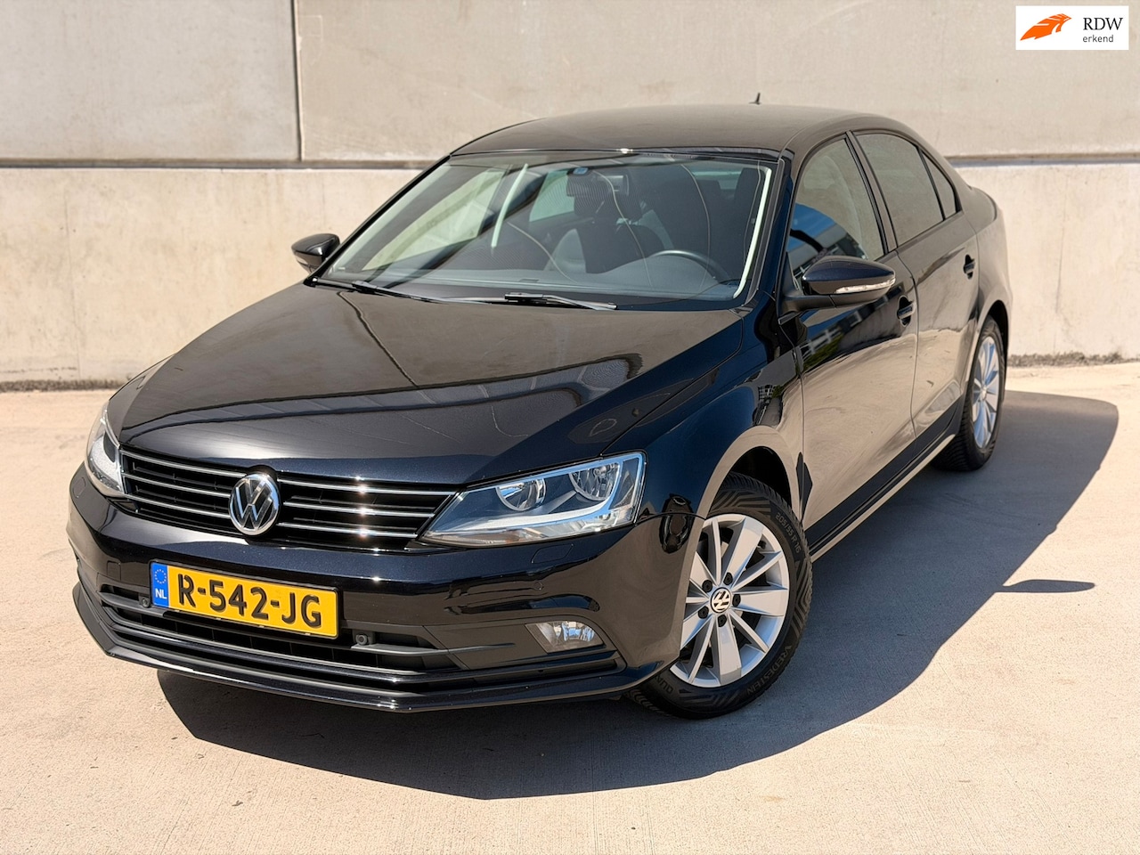 Volkswagen Jetta - 1.2 TSI Facelift Navi Trekhaak Stoelverwarming - AutoWereld.nl