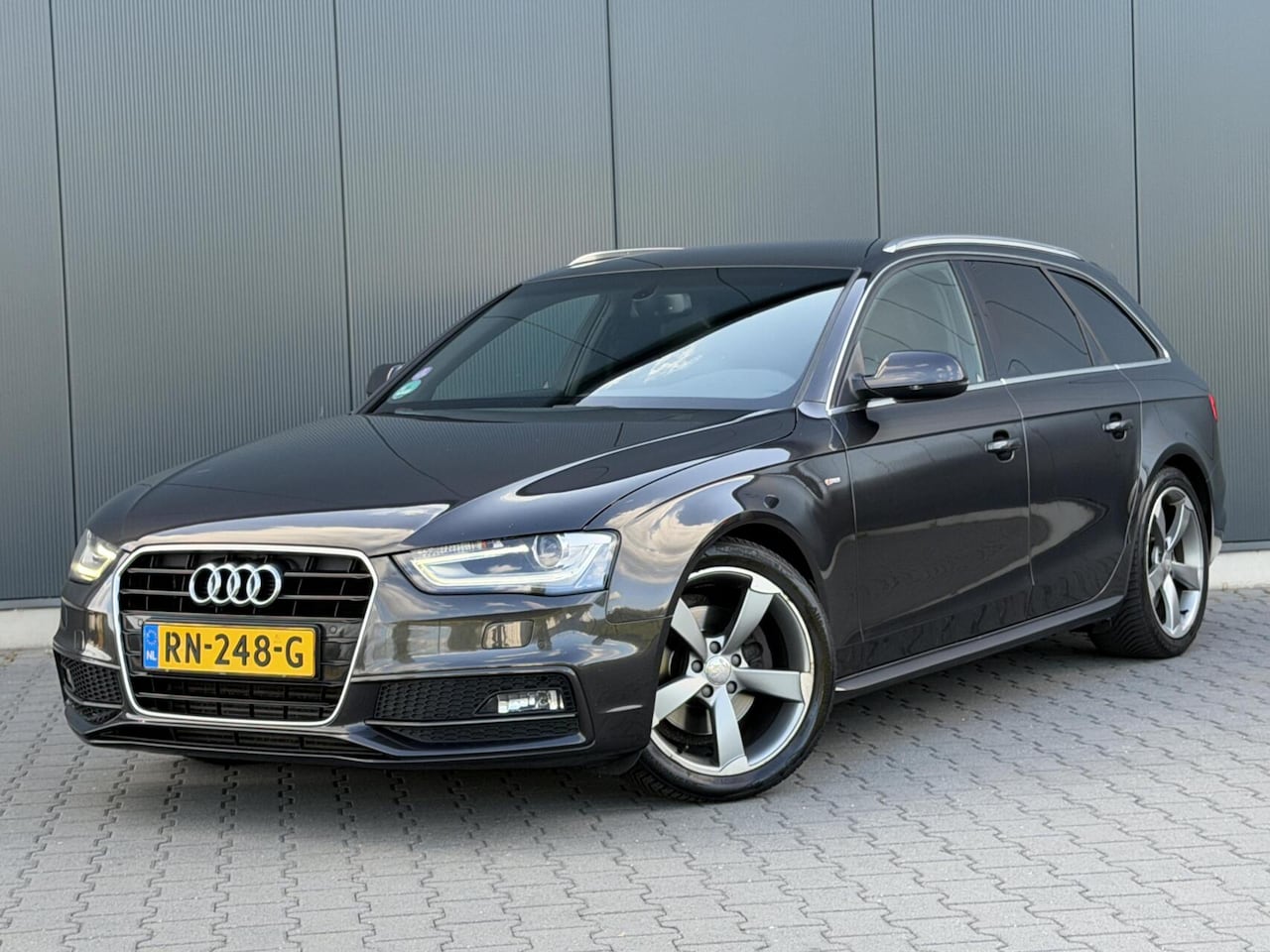 Audi A4 Avant - 1.8 TFSI 2x S-Line Leder - Xenon - Navi - Keurige Auto - AutoWereld.nl
