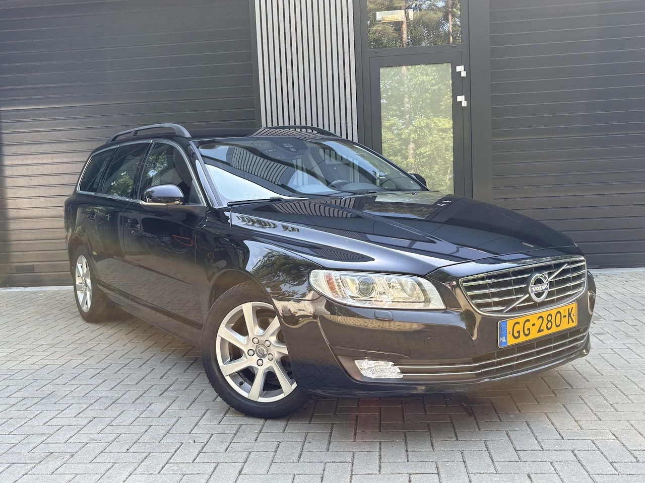 Volvo V70 - 1.6 T4 Nordic 1.6 T4 Nordic+ - AutoWereld.nl