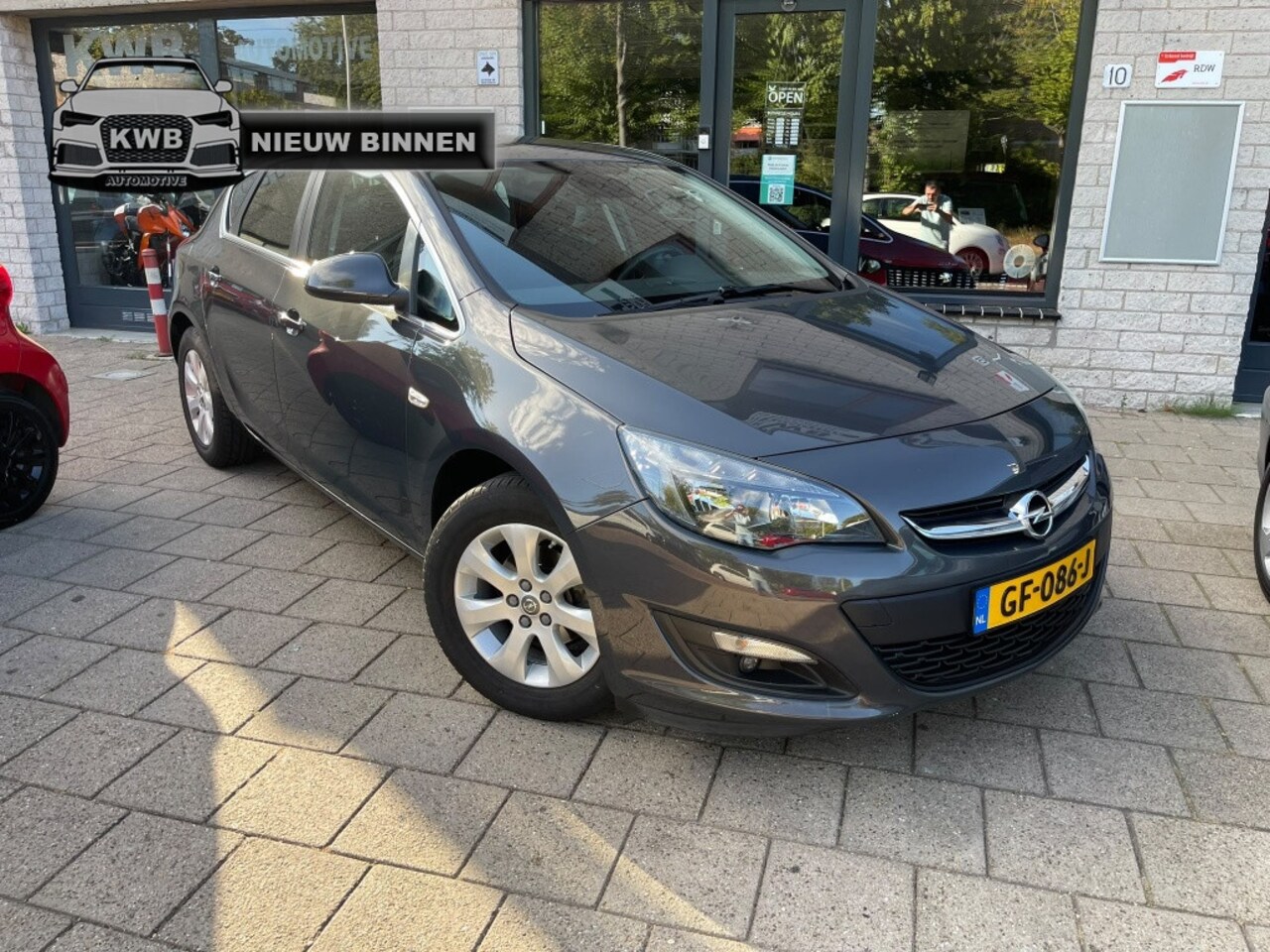 Opel Astra - 1.4 Turbo Blitz Airco Volledig onderhouden NAP - AutoWereld.nl