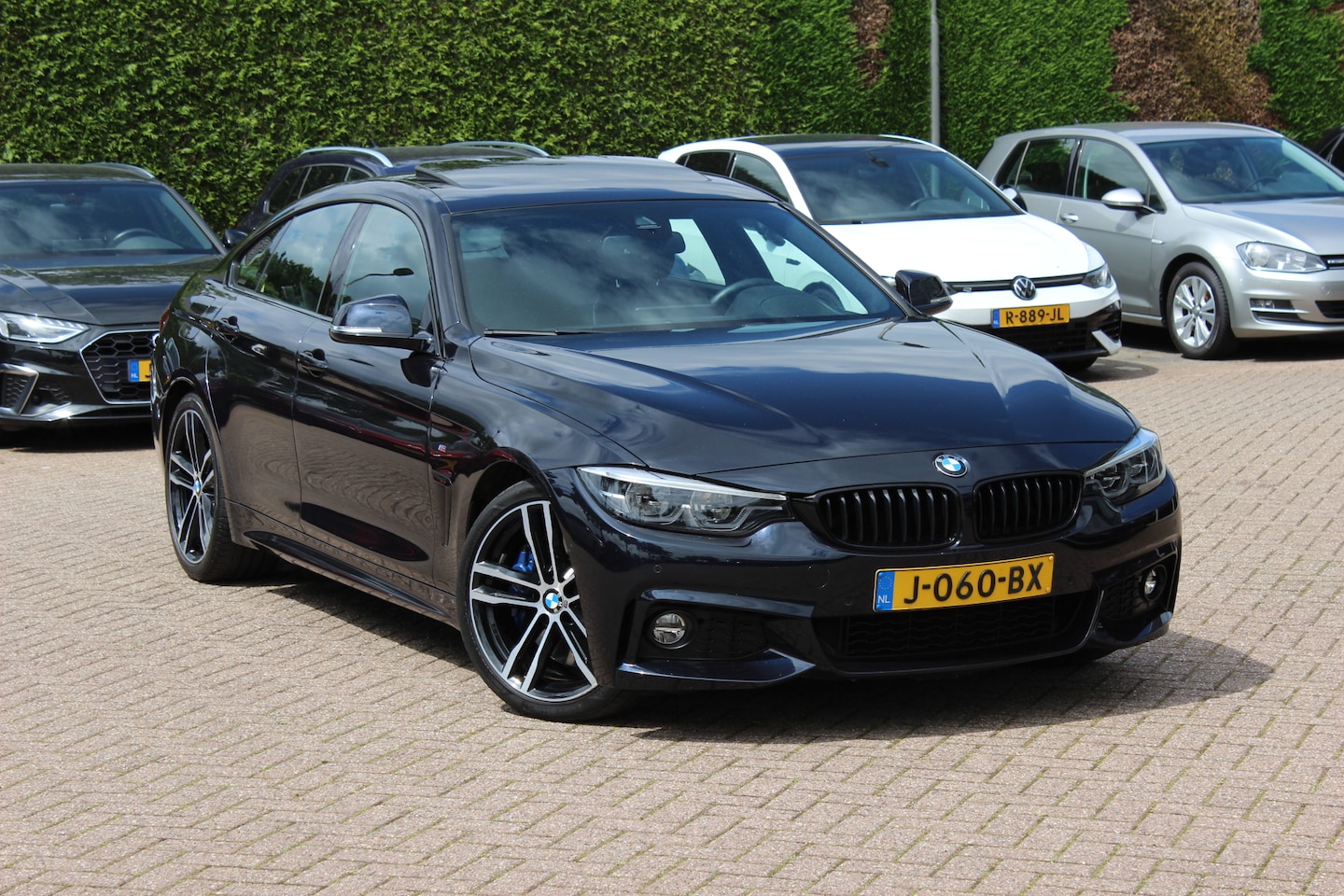 BMW 4-serie Gran Coupé - 430i High Exe. M Sport / Schuifdak / Camera / Head-up / Harman Kardon / 19'' / Leder / Nav - AutoWereld.nl