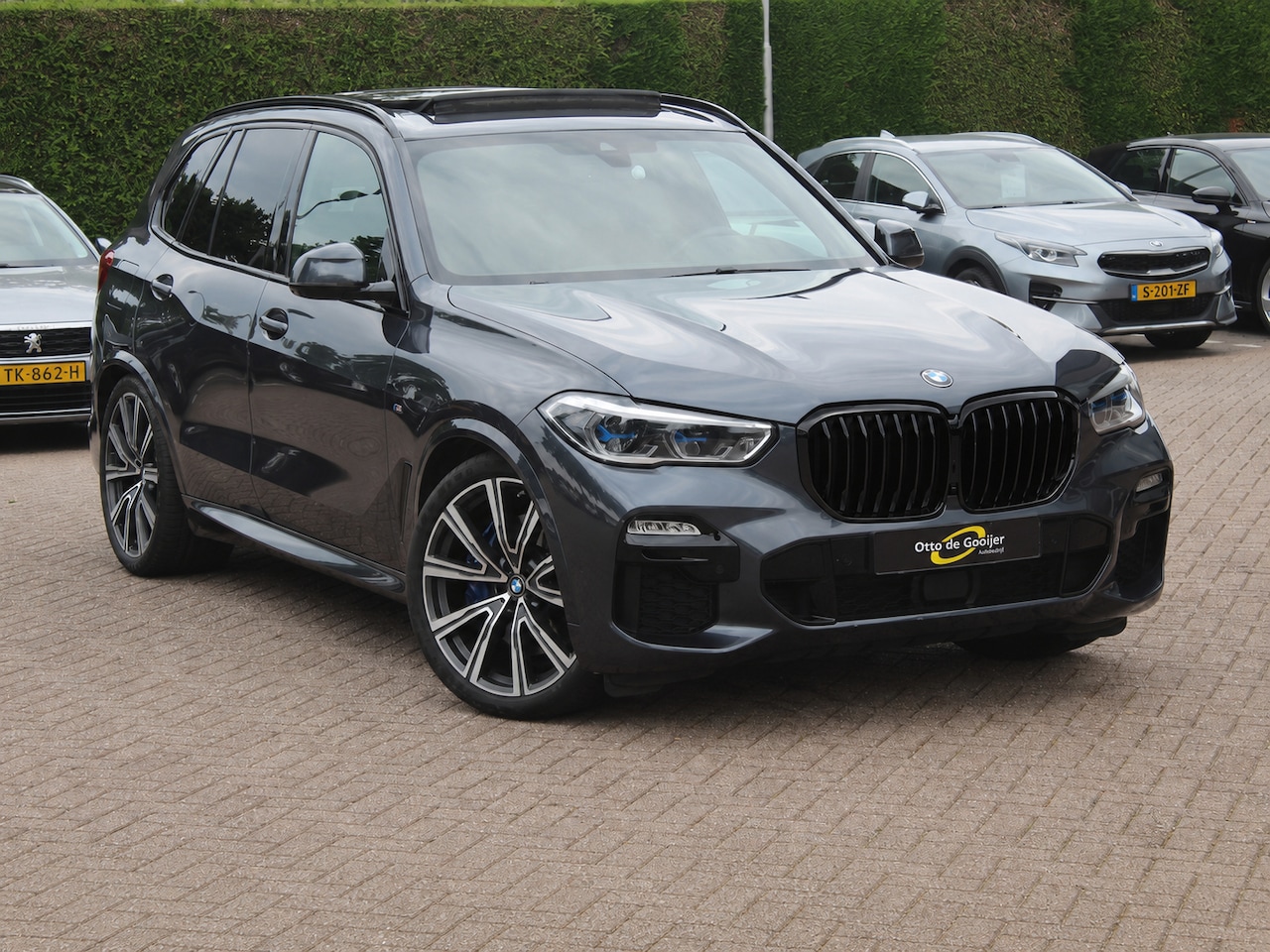 BMW X5 - xDrive45e High Exe. M Sport / SoH 91,2% / Panoramadak / 360Camera / Head-up / 22'' / Swaro - AutoWereld.nl