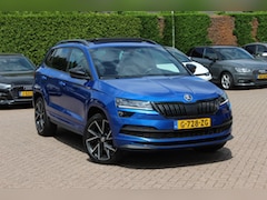 Skoda Karoq - 2.0 TSI 4x4 Sportline Business / NL Auto / Trekhaak / Panoramadak / Camera / CarPlay / Key