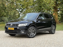 Volkswagen Tiguan - 150pk R-Line DSG, Trekhaak*Nieuwe Remmen+Accu