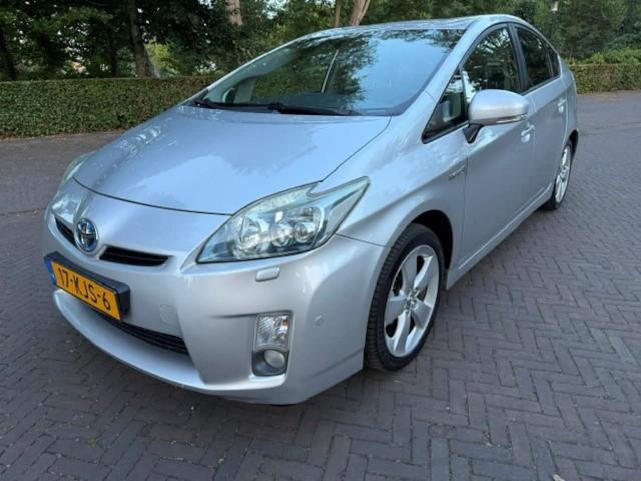 Toyota Prius - 1.8 Dynamic/Dealerauto/Headup/Xenon/Camera/Navi/APK - AutoWereld.nl