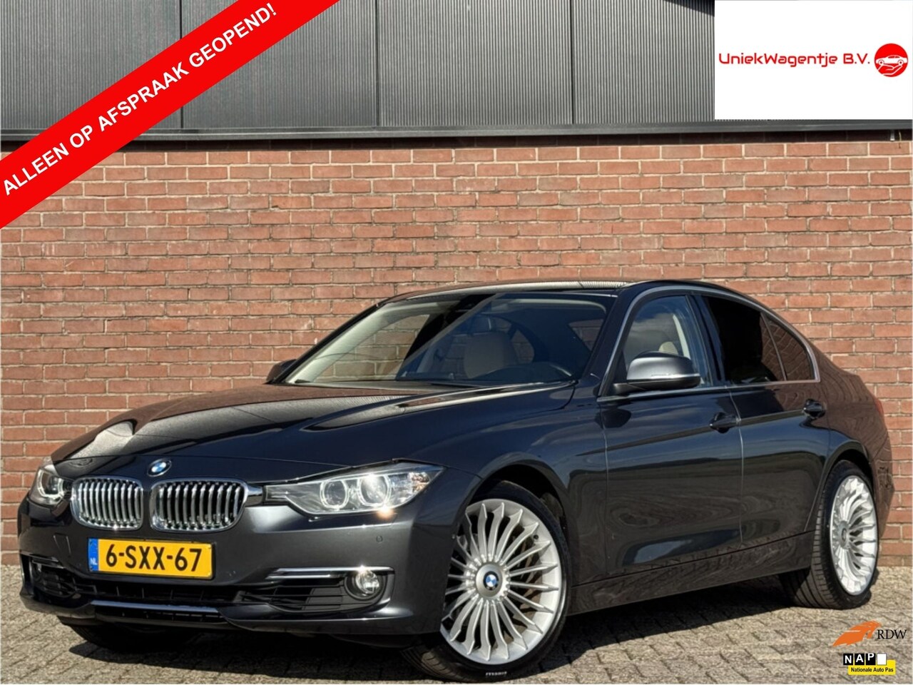 BMW 3-serie - 320I XDRIVE HIGH EXECUTIVE | NL-AUTO! | LEDER! - AutoWereld.nl