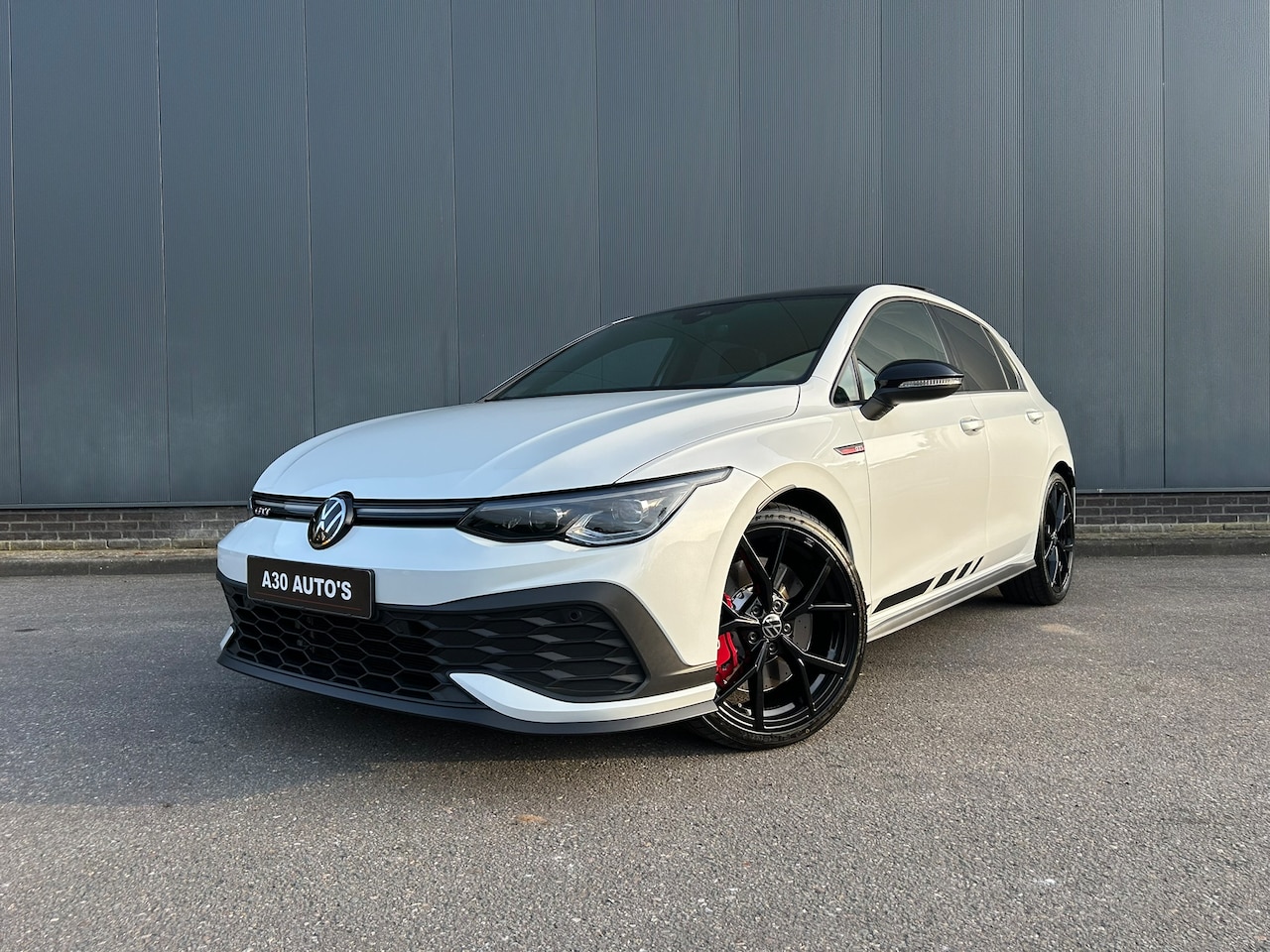 Volkswagen Golf - 2.0 TSI GTI Clubsport Pano Nürburgring IQ Sfeer - AutoWereld.nl