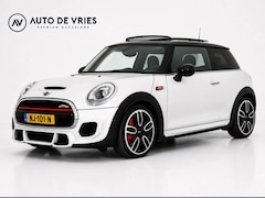 MINI 3-Deurs - 2.0 John Cooper Works 232pk Chili | Leder | Panoramadak | Navigatie