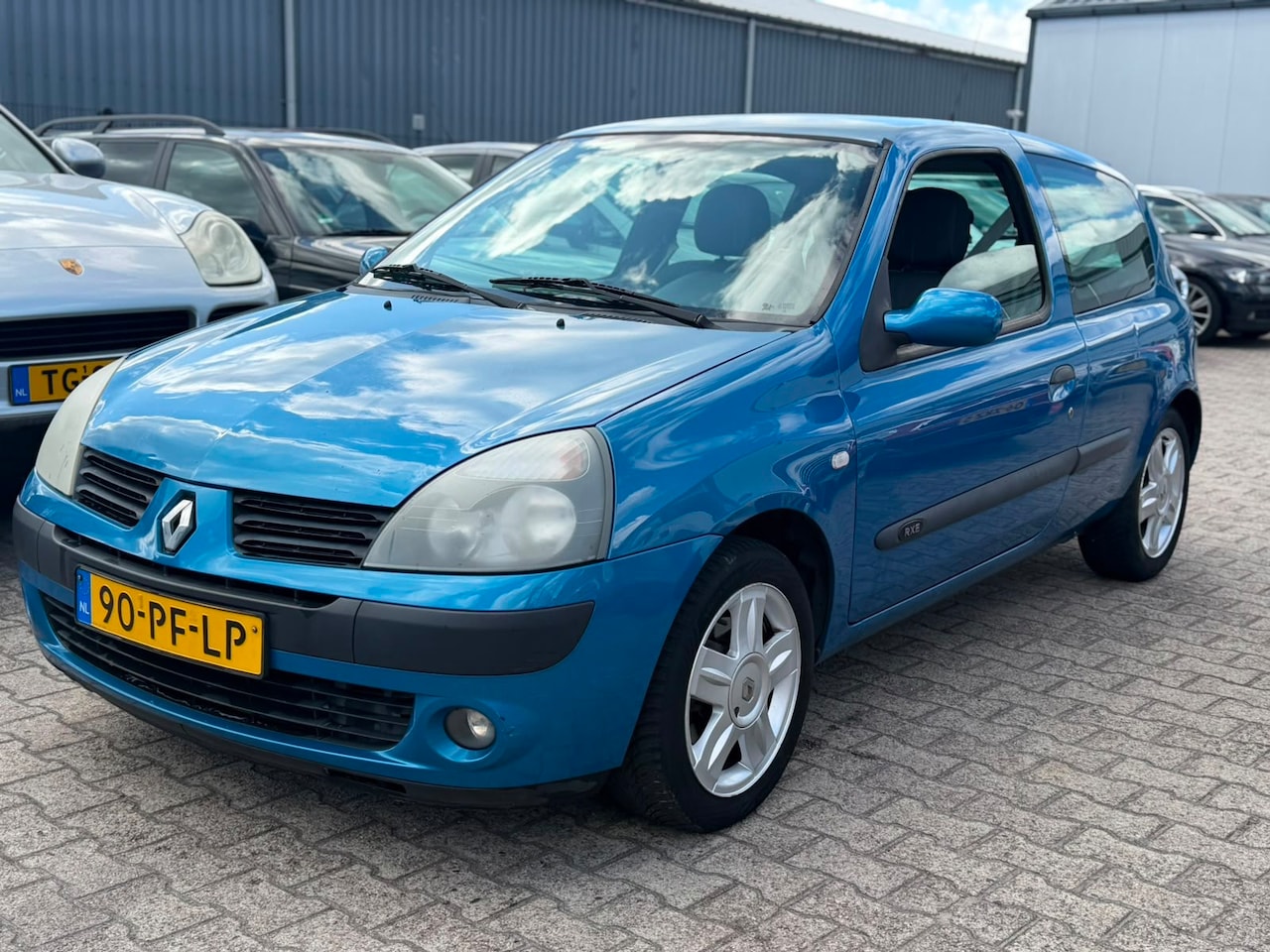 Renault Clio - 1.4-16V Excitement 2004 Automaat APK 05-2027 - AutoWereld.nl