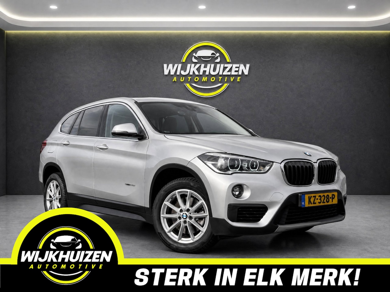 BMW X1 - SDrive20i Centennial High Executive Automaat met Leder !!! Trekhaak !!! Vol opties !!! - AutoWereld.nl