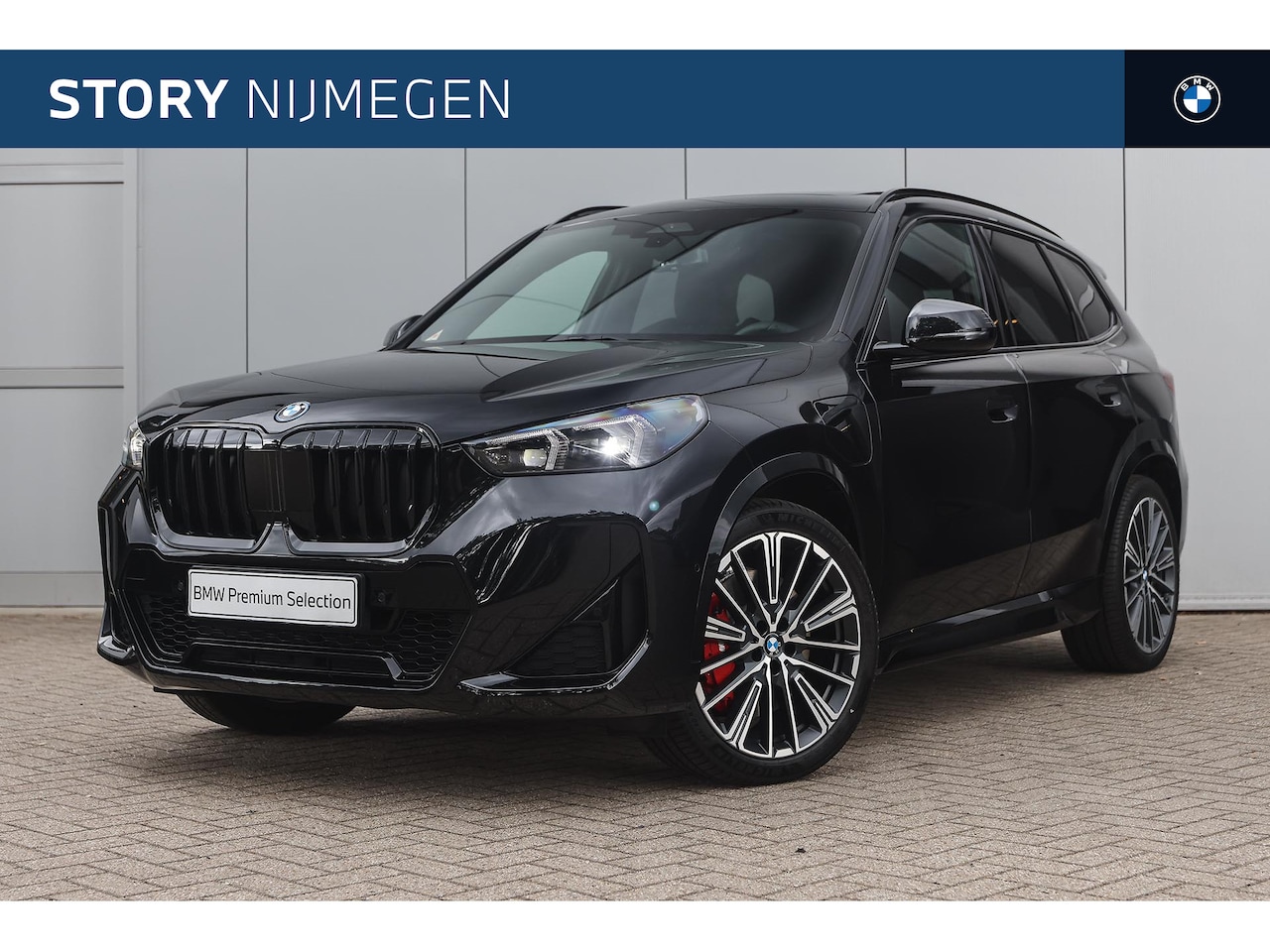 BMW X1 - xDrive25e M Sport Automaat / Trekhaak / Panoramadak / Sportstoelen / Comfort Access / Acht - AutoWereld.nl