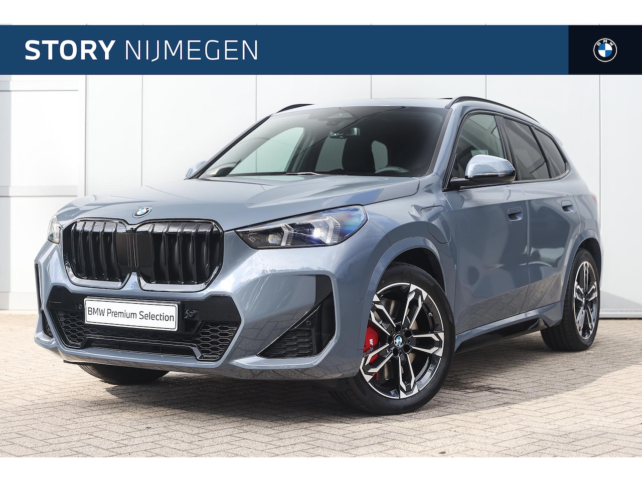 BMW X1 - xDrive25e M Sport Automaat / Trekhaak / Panoramadak / Sportstoelen / Comfort Access / Acht - AutoWereld.nl