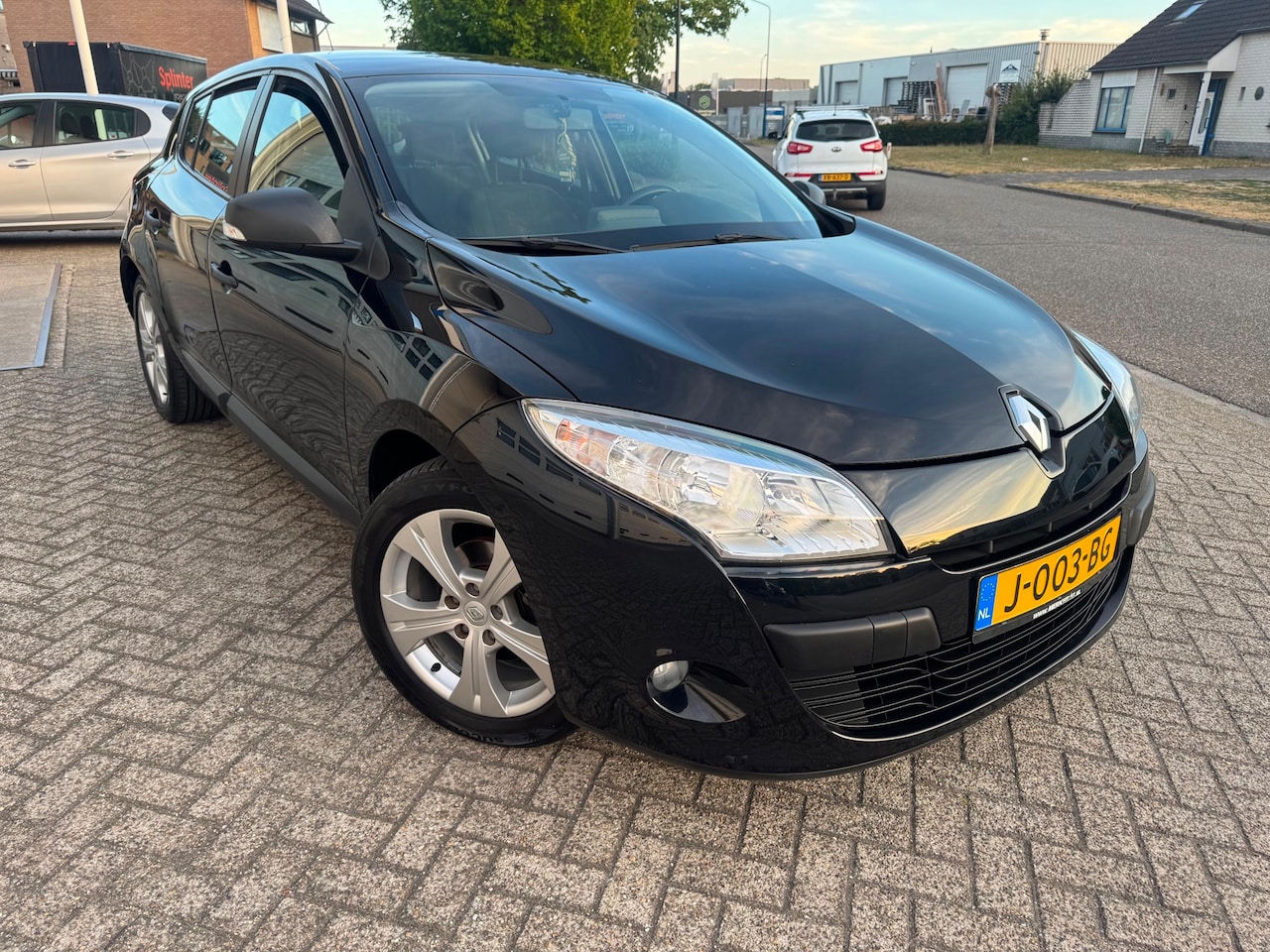 Renault Mégane - 1.6 Authentique Airco, Navi, Trekhaak - AutoWereld.nl