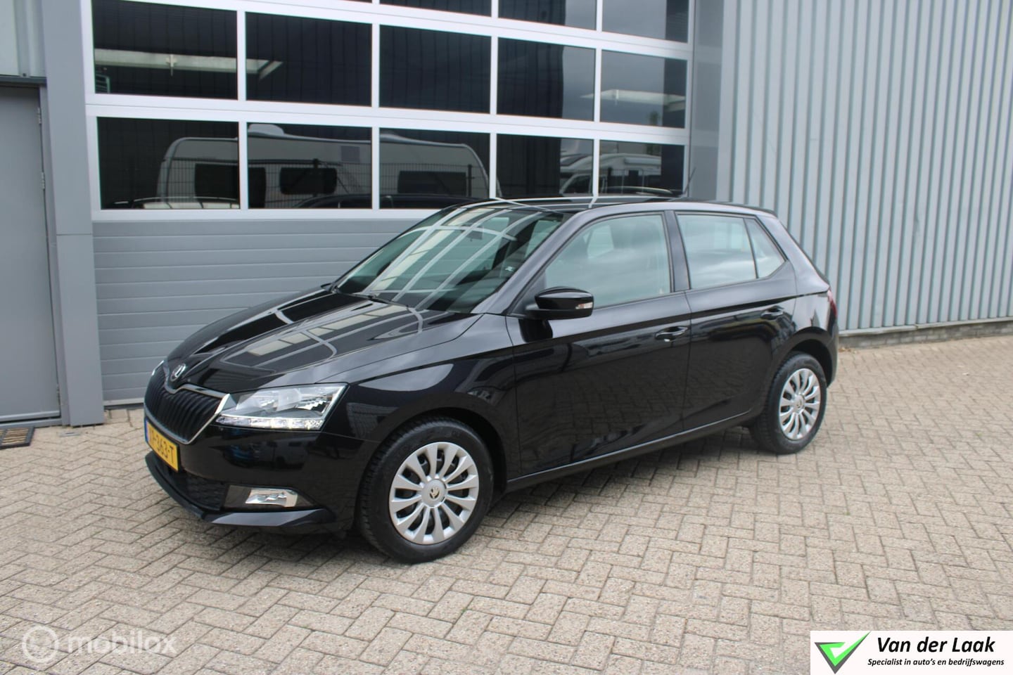 Skoda Fabia - 1.0 TSI Ambition 1e Eigenaar NL Auto | Airco | Cruise | Navigatie | Parkeersensoren. - AutoWereld.nl
