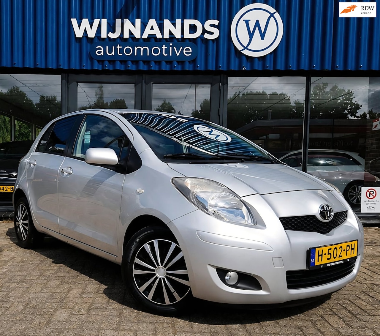 Toyota Yaris - 1.3 VVT-i Aspiration PDC Clima Bluetooth Elek - AutoWereld.nl