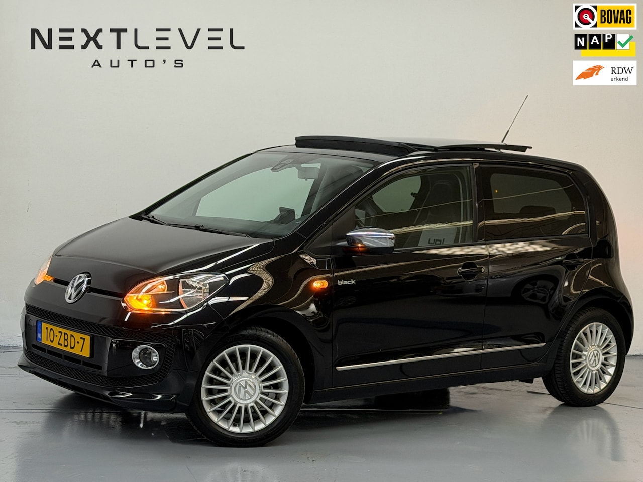 Volkswagen Up! - 1.0 high up! BlueMotion PANO CRUISE PDC - AutoWereld.nl
