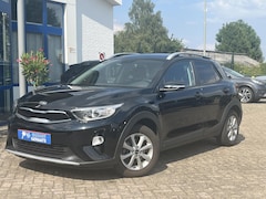 Kia Stonic - 1.2 MPi ComfortLine l Stoel/stuurverwarming, Parkeersensoren achter, Trekhaak, Bluetooth v