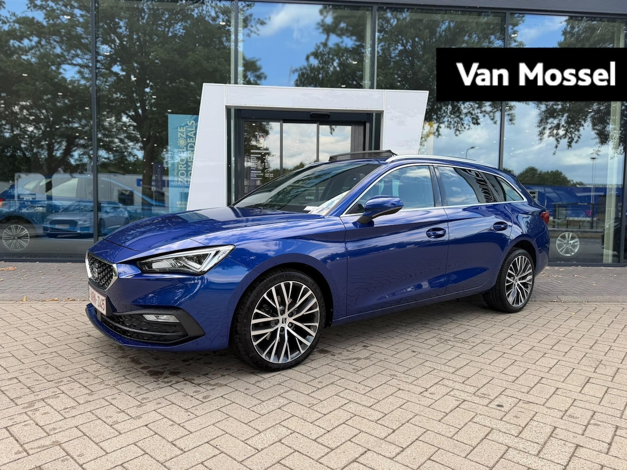 SEAT Leon - 1.0 eTSI Style | NIEUW BINNEN | AUTOMAAT | PANORAMADAK | STOELVERWARMING | VIRTUAL COCKPIT - AutoWereld.nl