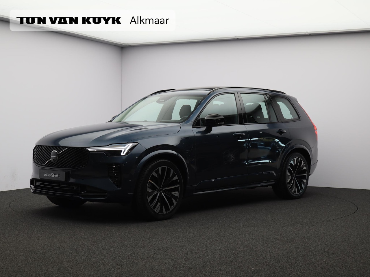 Volvo XC90 - T8 455PK Plug-in hybrid AWD Ultra Dark / Bowers & Wilkins / Luchtvering / Gelamineerd Glas - AutoWereld.nl