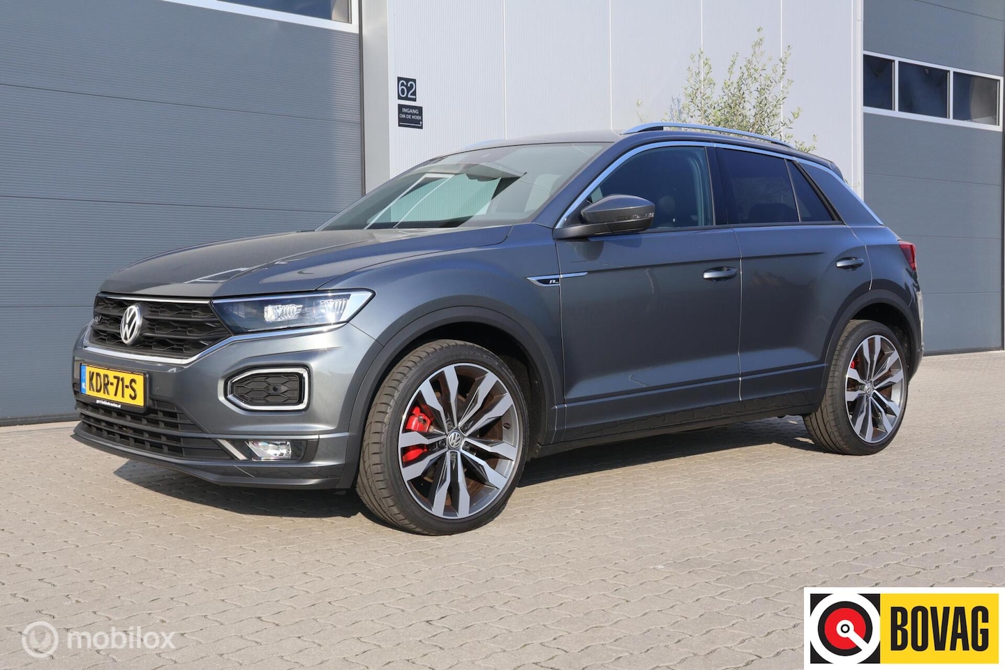 Volkswagen T-Roc - 1.5 TSI DSG R-Line I Camera | ACC | LED - AutoWereld.nl