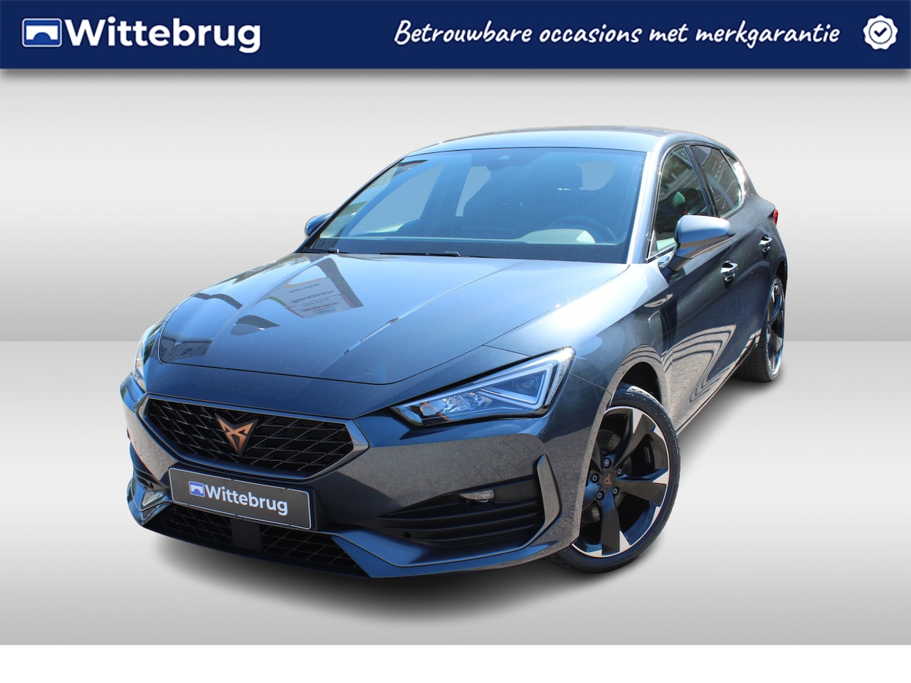 CUPRA Leon - 1.4 e-Hybrid 204pk Performance DSG Automaat / Navigatie / LM 18 inch / Parkeersensoren A / - AutoWereld.nl