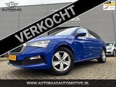 Skoda Scala - 1.0 TSI Ambition AUTOMAAT * APK 02-2028 * +NL AUTO+1EIG+NAP+TREKHAAK+AIRCO+NAVIGATIE APPLE