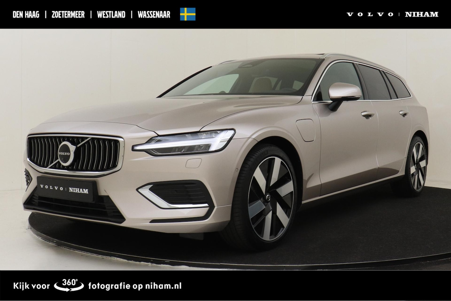 Volvo V60 - T6 PLUG-IN HYBRID AWD ULTRA BRIGHT *VOL!* -PANO.DAK|BOWERS&WILKINS|GEVENT.LEDER+MASSAGE|36 - AutoWereld.nl