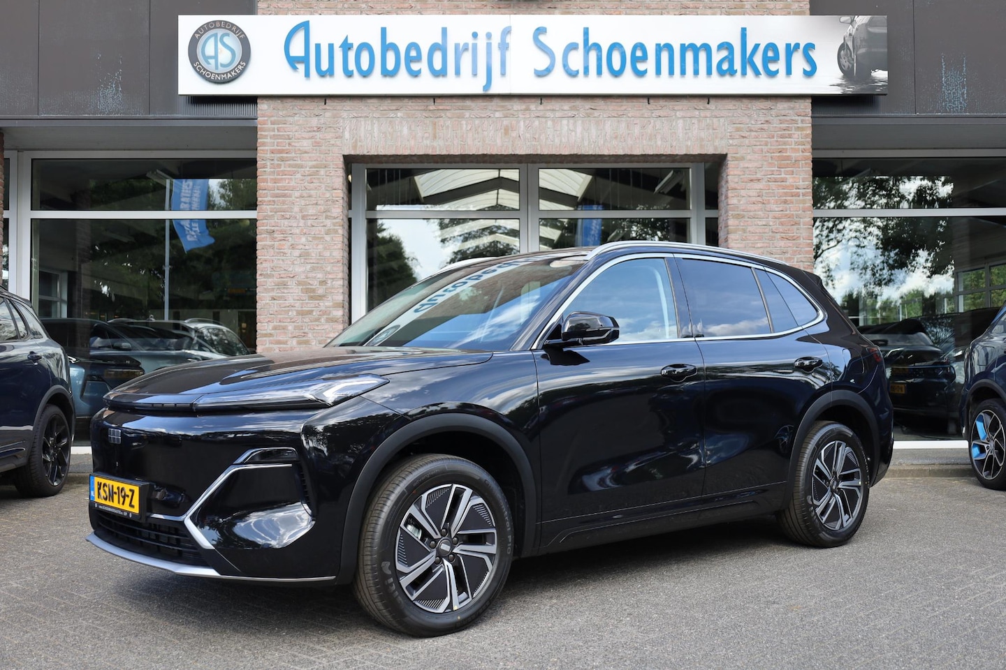 Geely Starray EM-i - 1.5 Pro STOEL/STUURVERW. 360-CAMERA CARPLAY ACC ELECTRISCHE-STOELEN DRAADLOZE-LADER 2XPDC - AutoWereld.nl