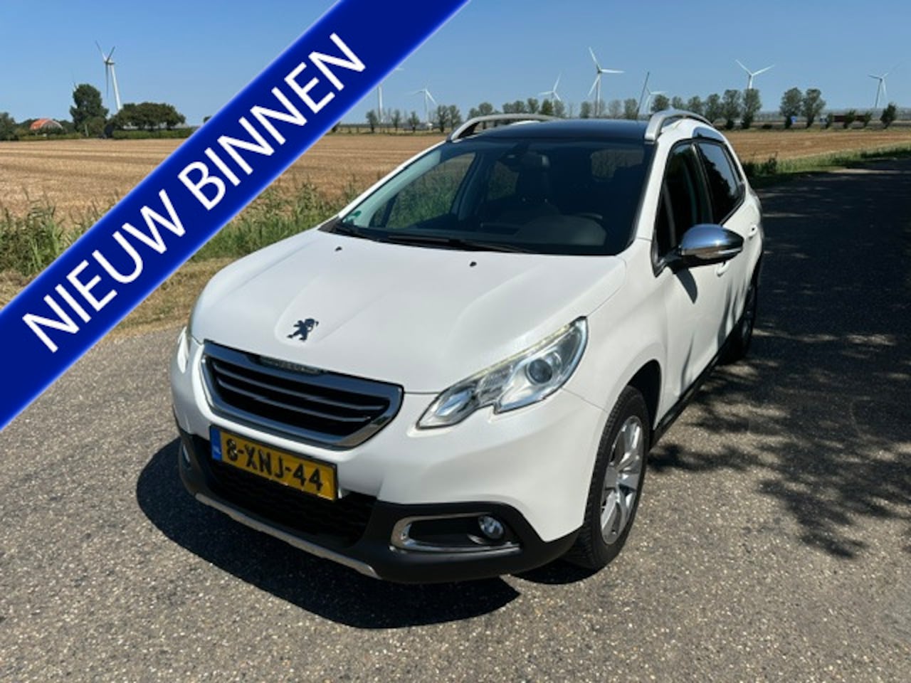 Peugeot 2008 - 1.2 PureTech Allure Panoramdak Trekaak Enz - AutoWereld.nl