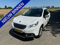 Peugeot 2008 - 1.2 PureTech Allure Panoramdak Trekaak Enz