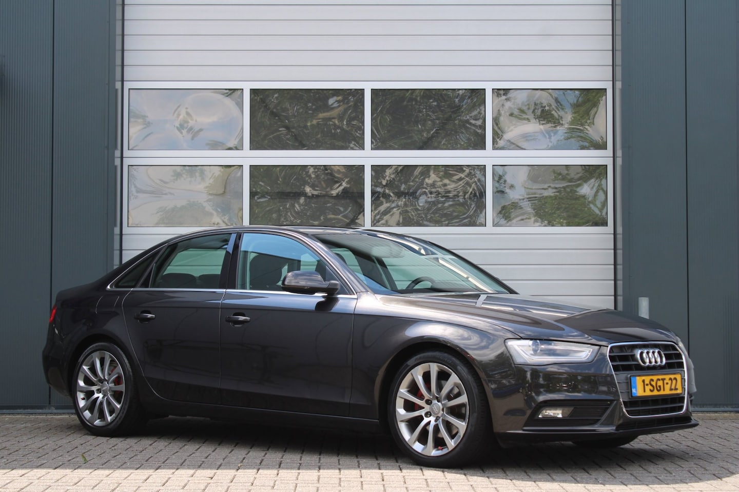 Audi A4 Limousine - 1.8 TFSIe Edition 170pk Clima/Cruise/Bi-Xenon/PDC/Navi/Bluetooth/LED/RadioCD.AUX/18"LM/Ele - AutoWereld.nl